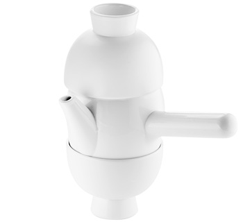 TEAPOT AND TEACUPS